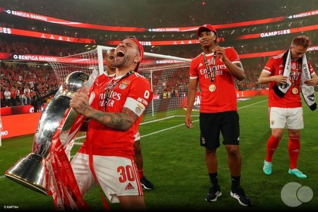 V体育官网下载地址-葡超新标王 本菲卡3千万欧买柯克曲 解约金1.2亿